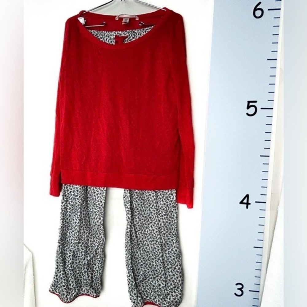 Victoria's Secret 2PC Red & Santa Christmas Pajama Set Small